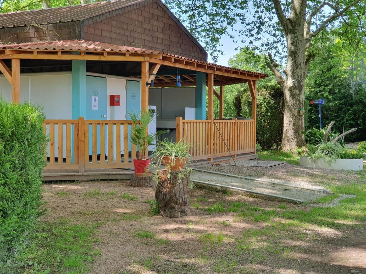 Camping Des 2 Rives- Mobilhomes Etang-sur-Arroux Exterior foto